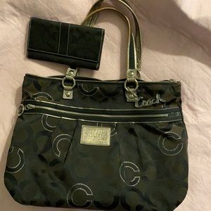 Coach Shoulder Handbag w/ Wallet(Poppy Collection)